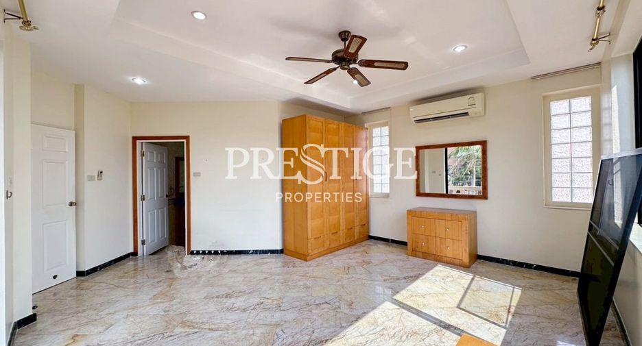 For rent 5 bedrooms house in Bang Lamung, Chonburi