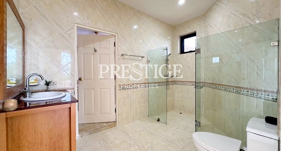 For rent 5 bedrooms house in Bang Lamung, Chonburi