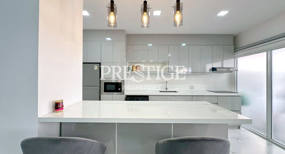 For rent 2 bedrooms condo in Bang Lamung, Chonburi