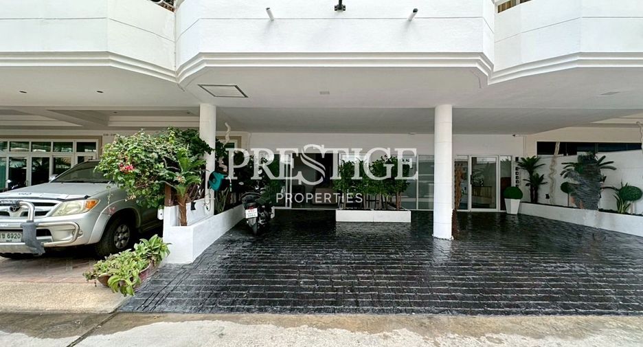 For rent 2 bedrooms condo in Bang Lamung, Chonburi