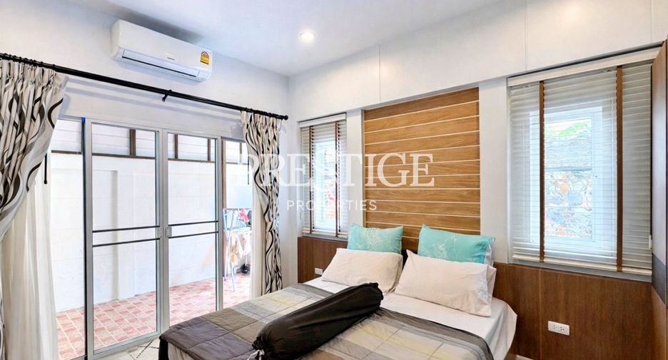 For rent 3 bedrooms house in Huay Yai, Pattaya