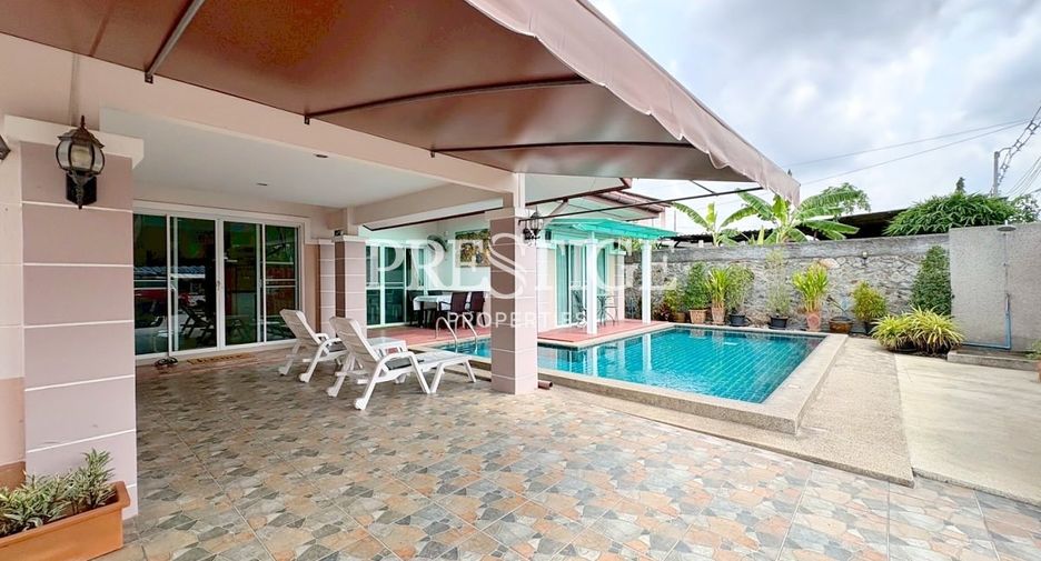 For rent 3 bedrooms house in Huay Yai, Pattaya