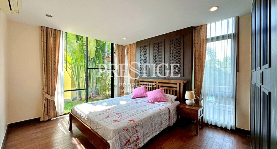 Casa en alquiler de 4 habitaciones en Bang Lamung, Chonburi