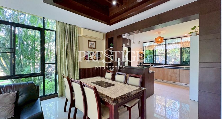 Casa en alquiler de 4 habitaciones en Bang Lamung, Chonburi
