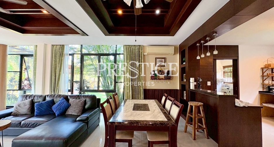 Casa en alquiler de 4 habitaciones en Bang Lamung, Chonburi