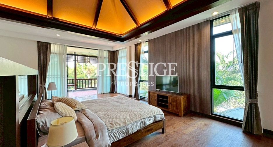 Casa en alquiler de 4 habitaciones en Bang Lamung, Chonburi