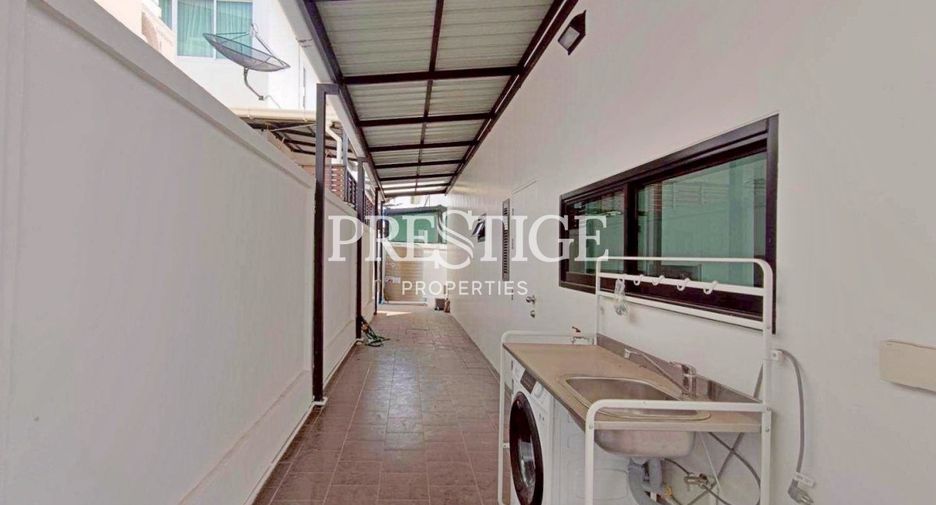 For rent 3 bedrooms house in Bang Lamung, Chonburi
