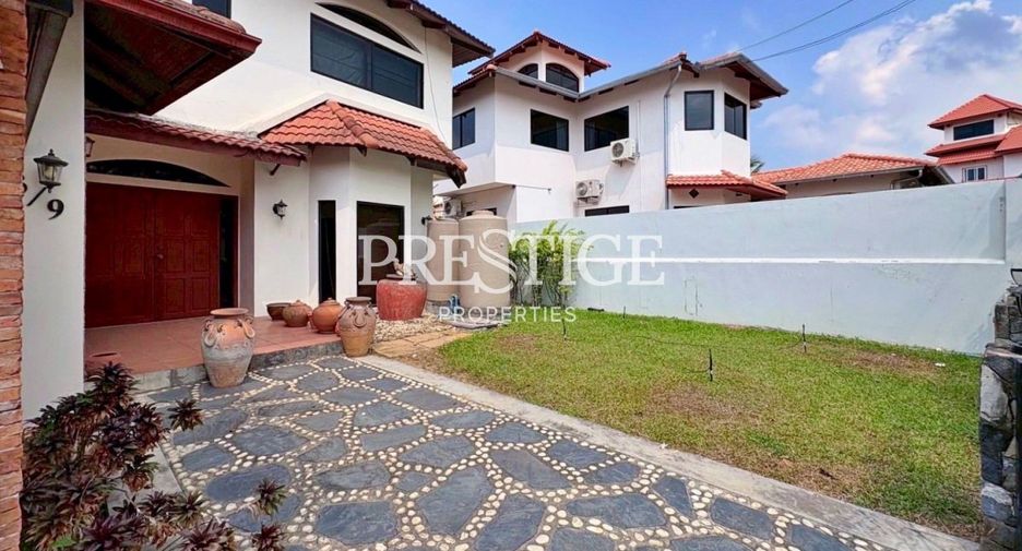 For rent 3 bedrooms house in Bang Lamung, Chonburi