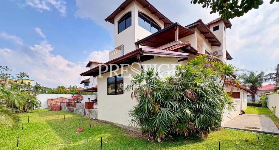 For rent 3 bedrooms house in Bang Lamung, Chonburi