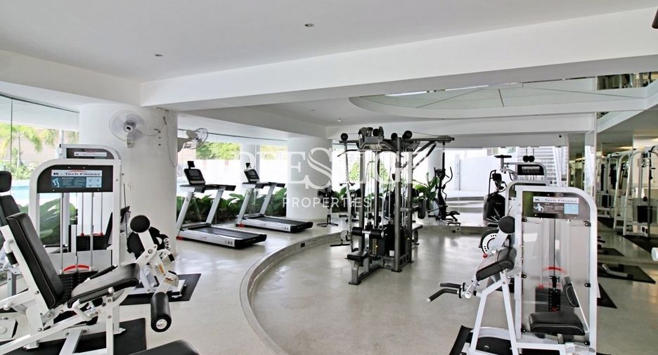For rent 3 bedrooms condo in Jomtien, Pattaya