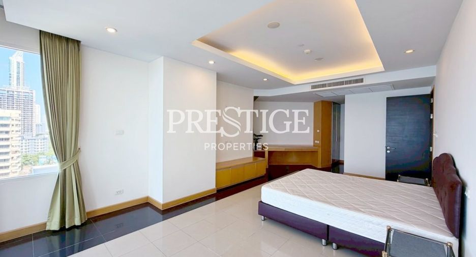 For rent 3 bedrooms condo in Jomtien, Pattaya