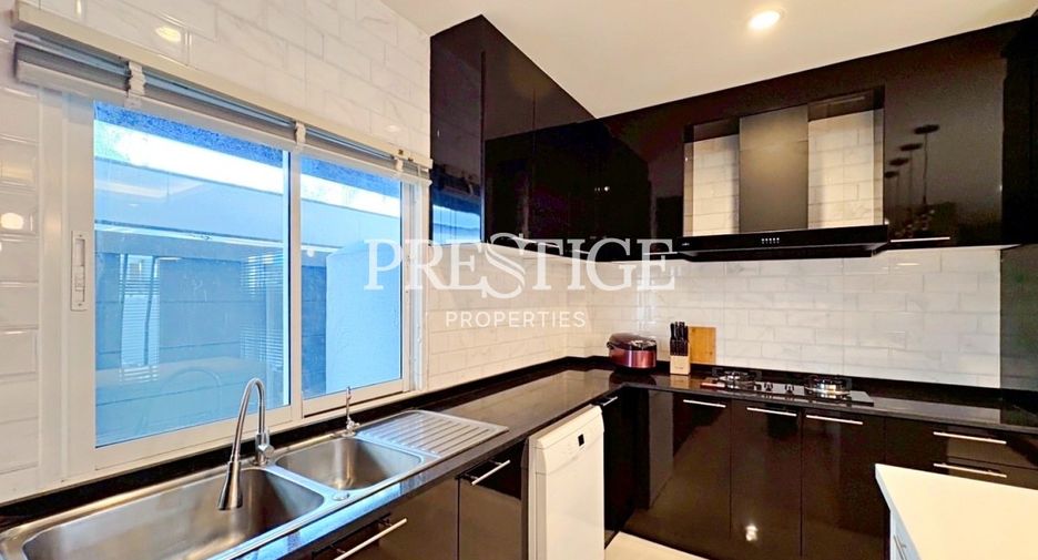 For rent 6 bedrooms house in Bang Lamung, Chonburi