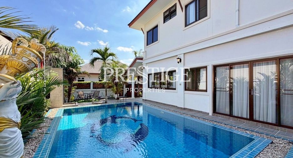 For rent 3 bedrooms house in Huay Yai, Pattaya
