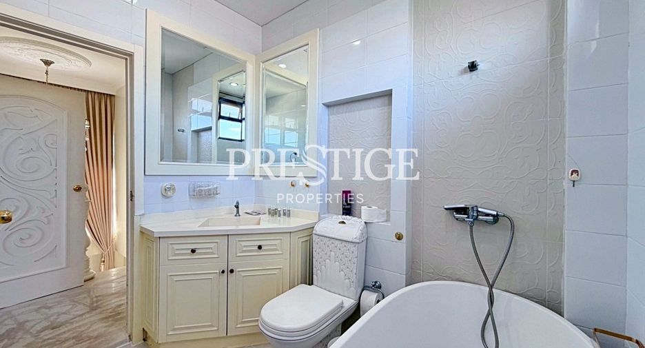 For rent 3 bedrooms house in Huay Yai, Pattaya