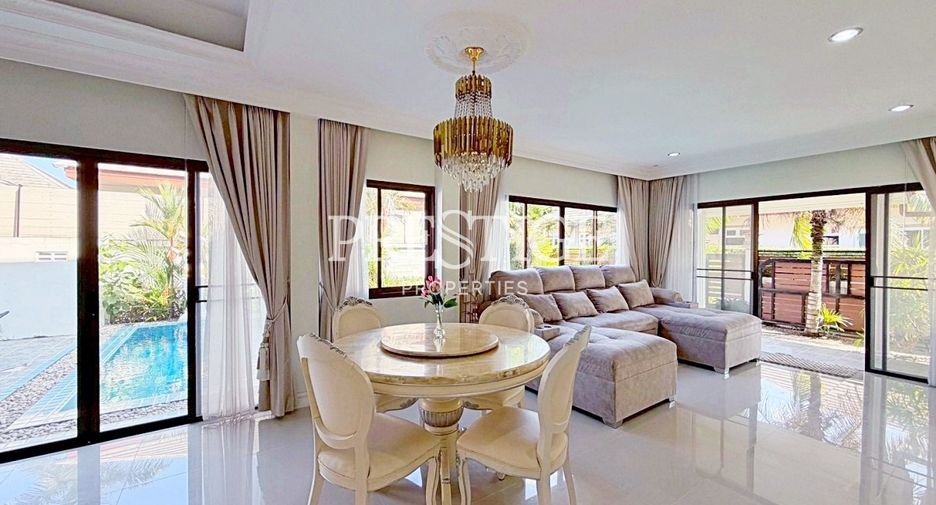 For rent 3 bedrooms house in Huay Yai, Pattaya
