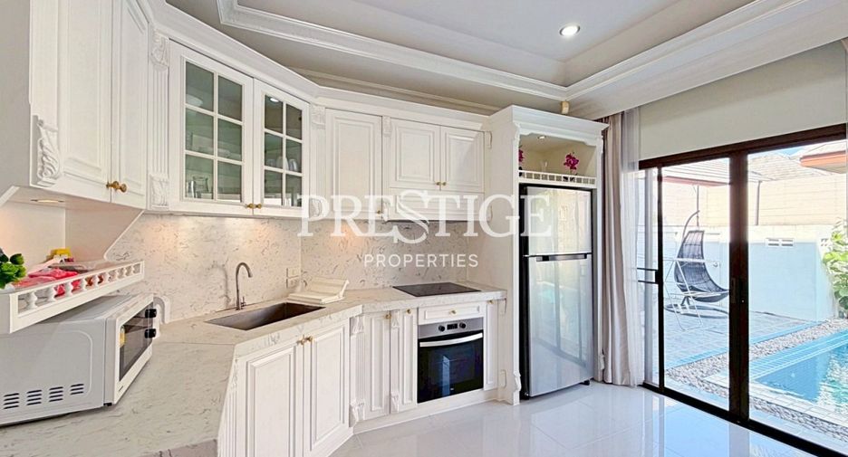 For rent 3 bedrooms house in Huay Yai, Pattaya
