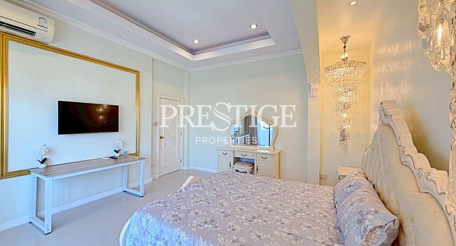 For rent 3 bedrooms house in Huay Yai, Pattaya