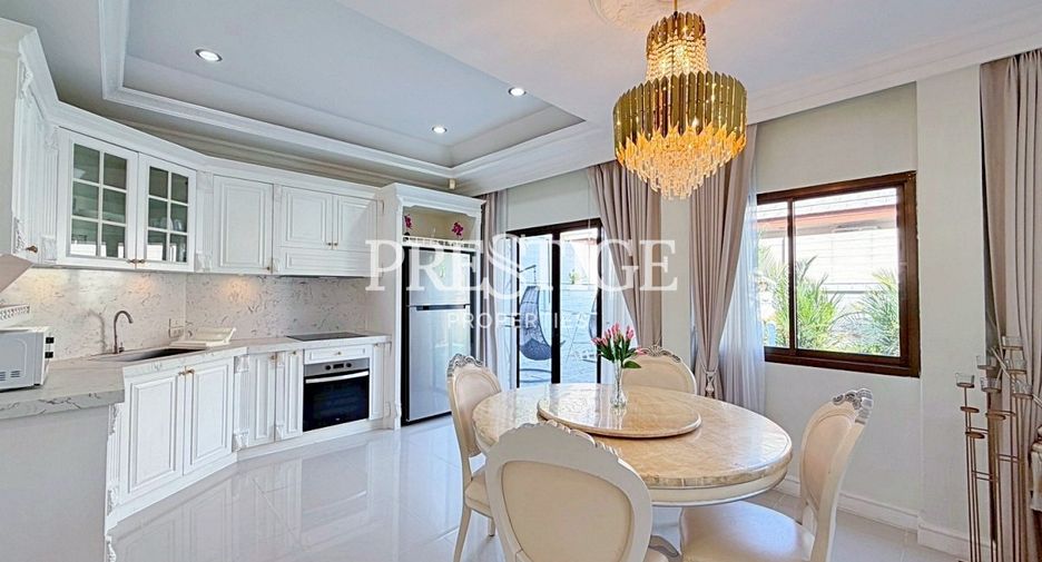 For rent 3 bedrooms house in Huay Yai, Pattaya