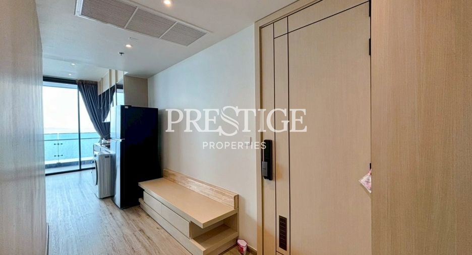 For rent 2 bedrooms condo in Bang Lamung, Chonburi