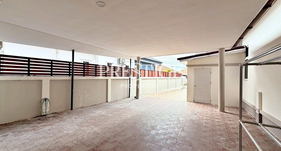 For rent 3 bedrooms house in Bang Lamung, Chonburi