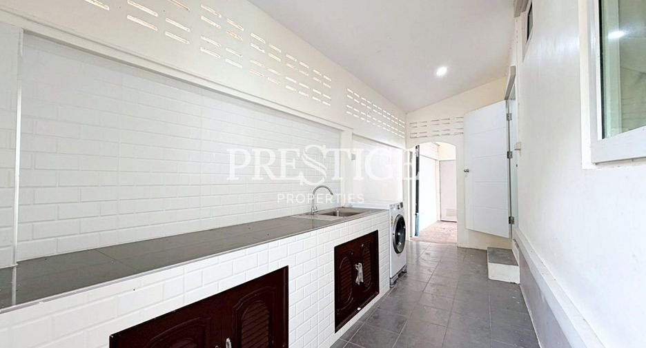 For rent 3 bedrooms house in Bang Lamung, Chonburi