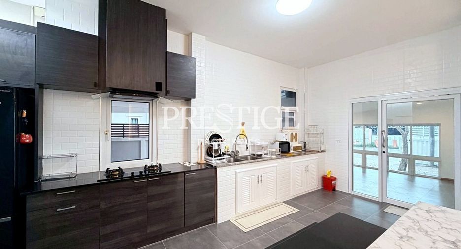 For rent 3 bedrooms house in Bang Lamung, Chonburi