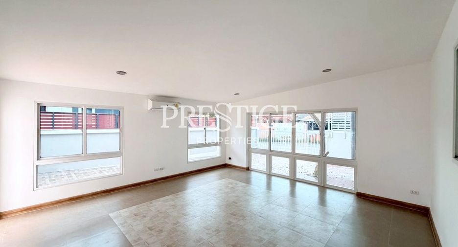 For rent 3 bedrooms house in Bang Lamung, Chonburi