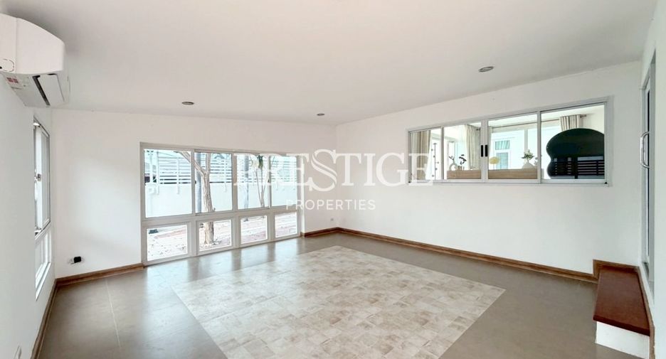 For rent 3 bedrooms house in Bang Lamung, Chonburi