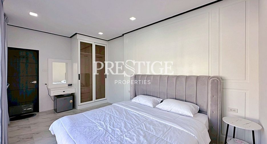 Haus zur Miete mit 5 Zimmer in Bang Lamung, Chonburi