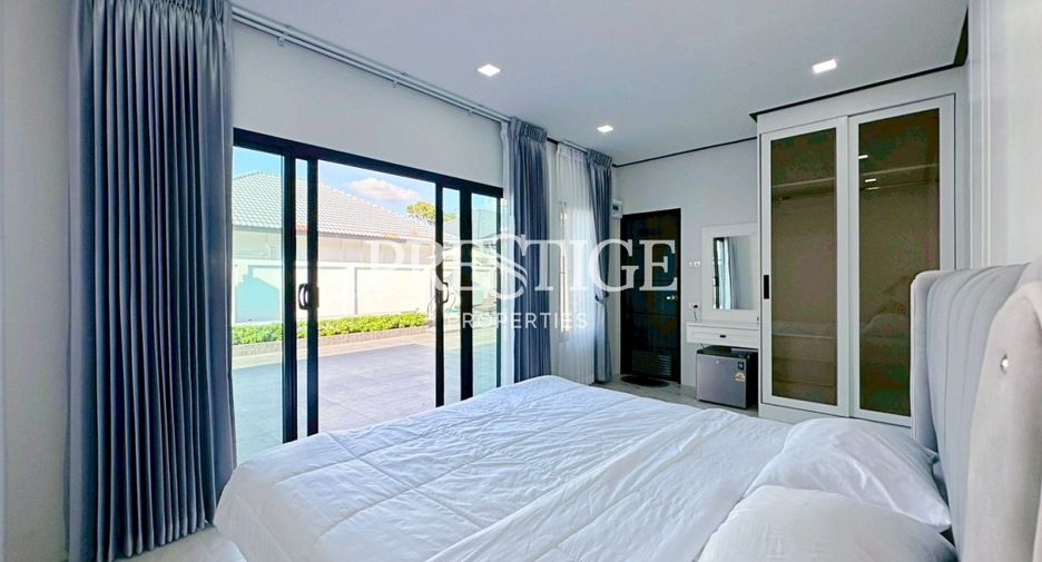 Haus zur Miete mit 5 Zimmer in Bang Lamung, Chonburi