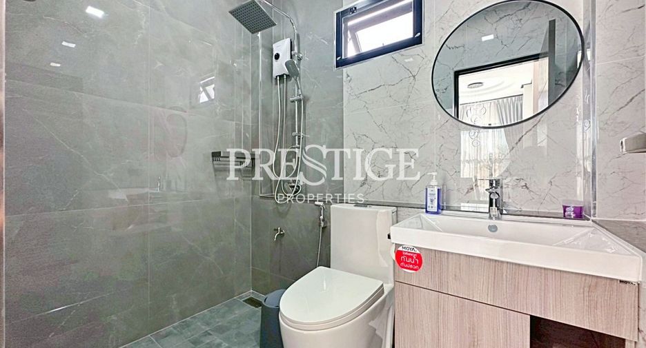 Haus zur Miete mit 5 Zimmer in Bang Lamung, Chonburi