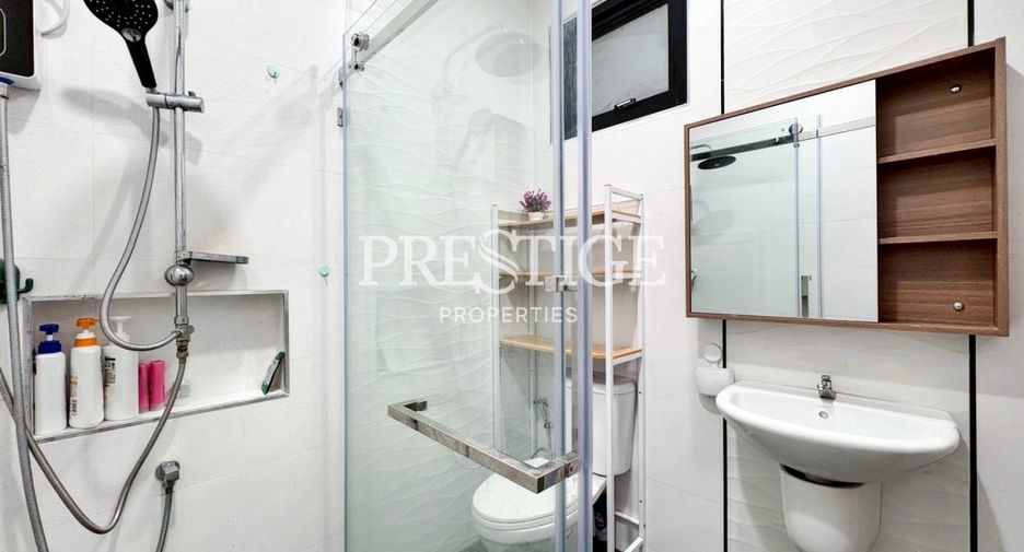 For rent 4 bedrooms house in Bang Lamung, Chonburi