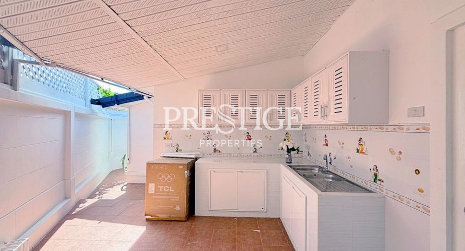 For rent 5 bedrooms house in Bang Lamung, Chonburi