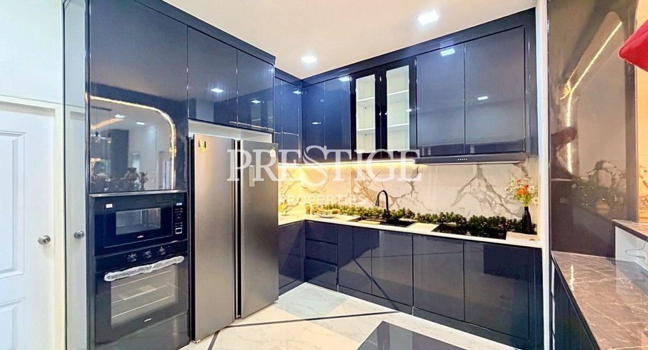 For rent 5 bedrooms house in Bang Lamung, Chonburi