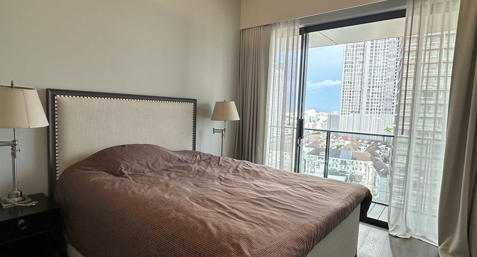 For rent 5 bedrooms condo in Watthana, Bangkok