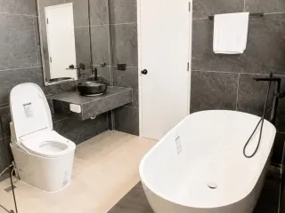 For sale 5 bedrooms villa in Bang Lamung, Chonburi