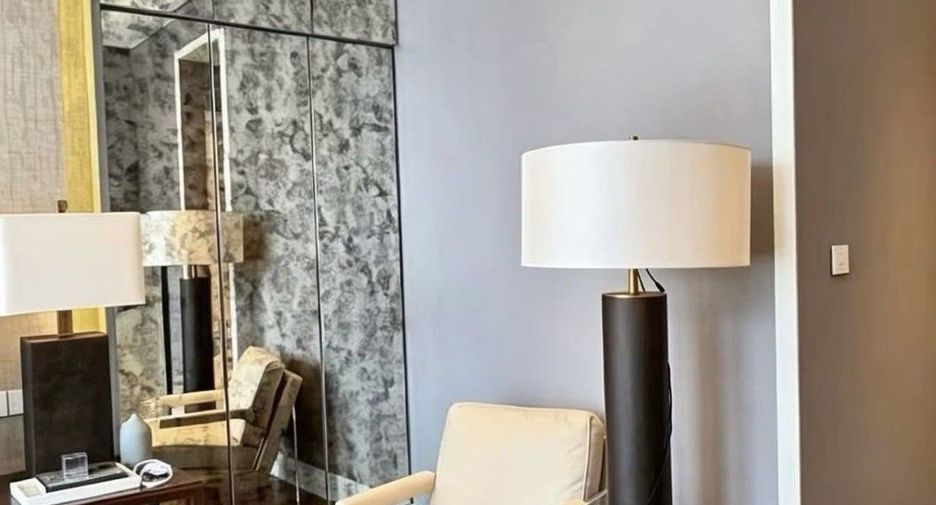 Condo en venta de 2 habitaciones en Sathon, Bangkok