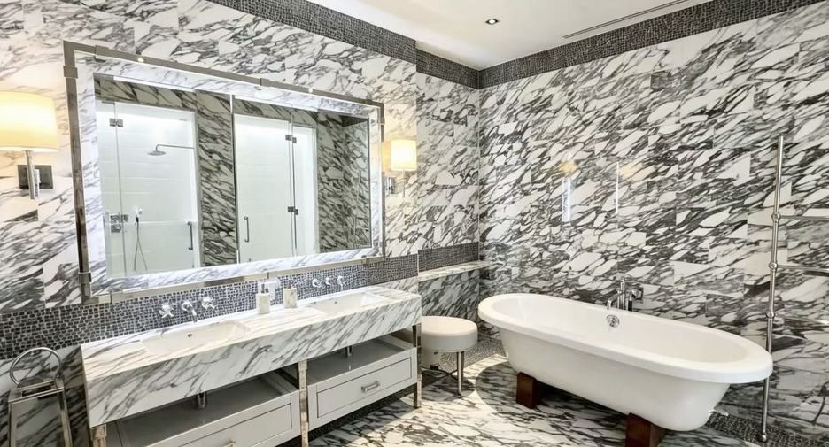 Condo en venta de 2 habitaciones en Sathon, Bangkok