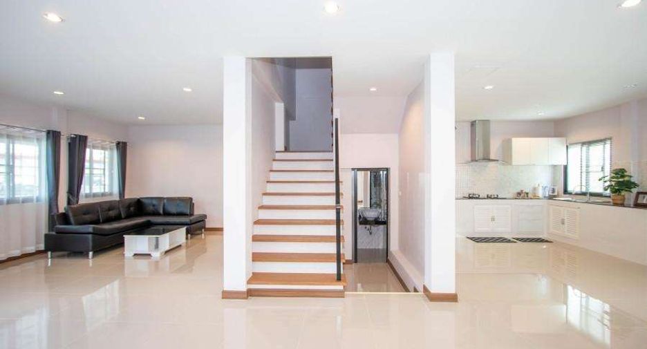 Casa en alquiler de 3 habitaciones en San Sai, Chiang Mai