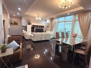 For rent 4 bedrooms condo in Huai Khwang, Bangkok