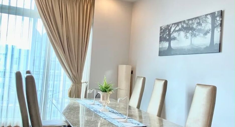 For rent 4 bedrooms condo in Huai Khwang, Bangkok
