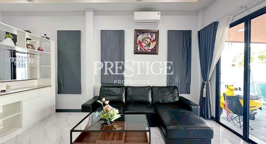 For rent 3 bedrooms house in Huay Yai, Pattaya