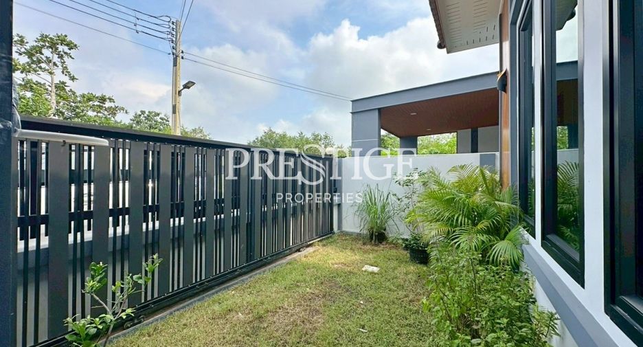 For rent 3 bedrooms house in Huay Yai, Pattaya