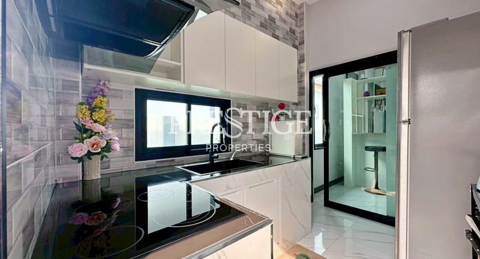 For rent 3 bedrooms house in Huay Yai, Pattaya