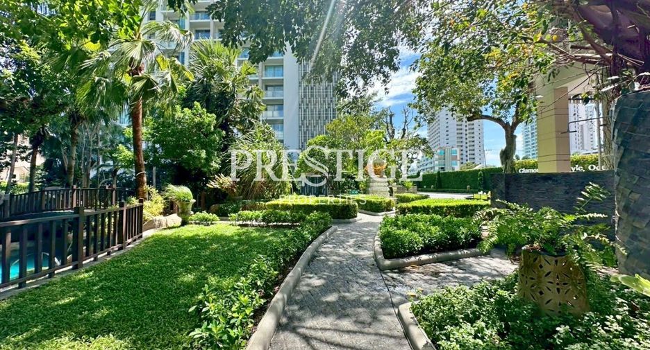 For rent 2 bedrooms condo in Bang Lamung, Chonburi