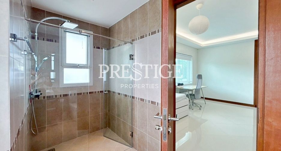 For rent 4 bedrooms house in Bang Lamung, Chonburi