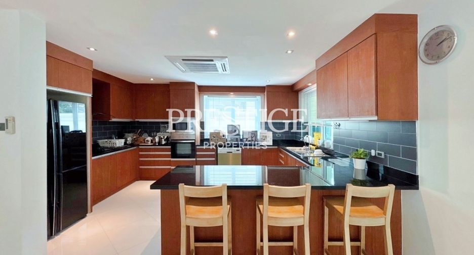For rent 4 bedrooms house in Bang Lamung, Chonburi