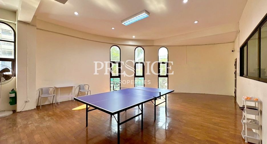 For rent 2 bedrooms condo in Bang Lamung, Chonburi