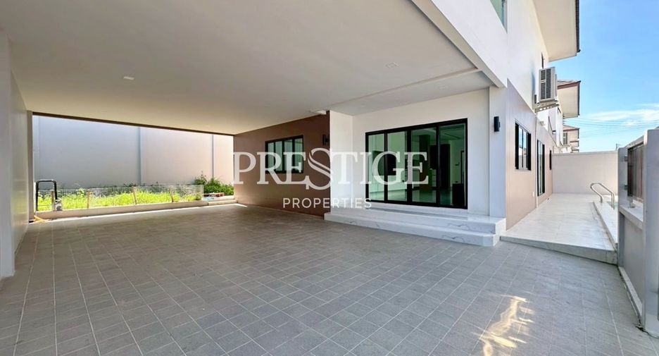 Haus zur Miete mit 5 Zimmer in Bang Lamung, Chonburi