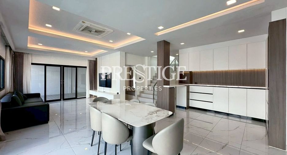 Haus zur Miete mit 5 Zimmer in Bang Lamung, Chonburi